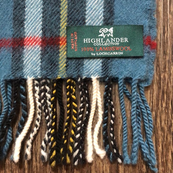 Vintage Highlander by Lochcarron Tartan Scarf - Picture 5 of 9